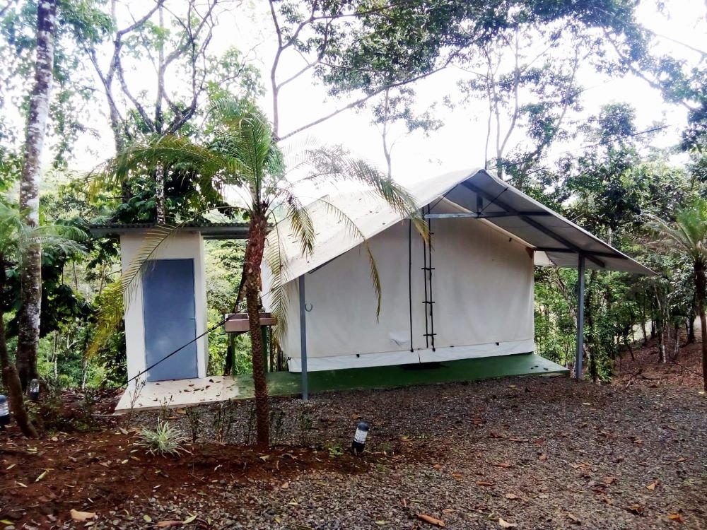 Río Celeste's Best Lodging, Volcano Tenorio Glamping Ranch, Toucan Tent with connected toilet room